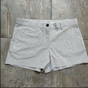 GAP light Blue Gray and White Short Shorts